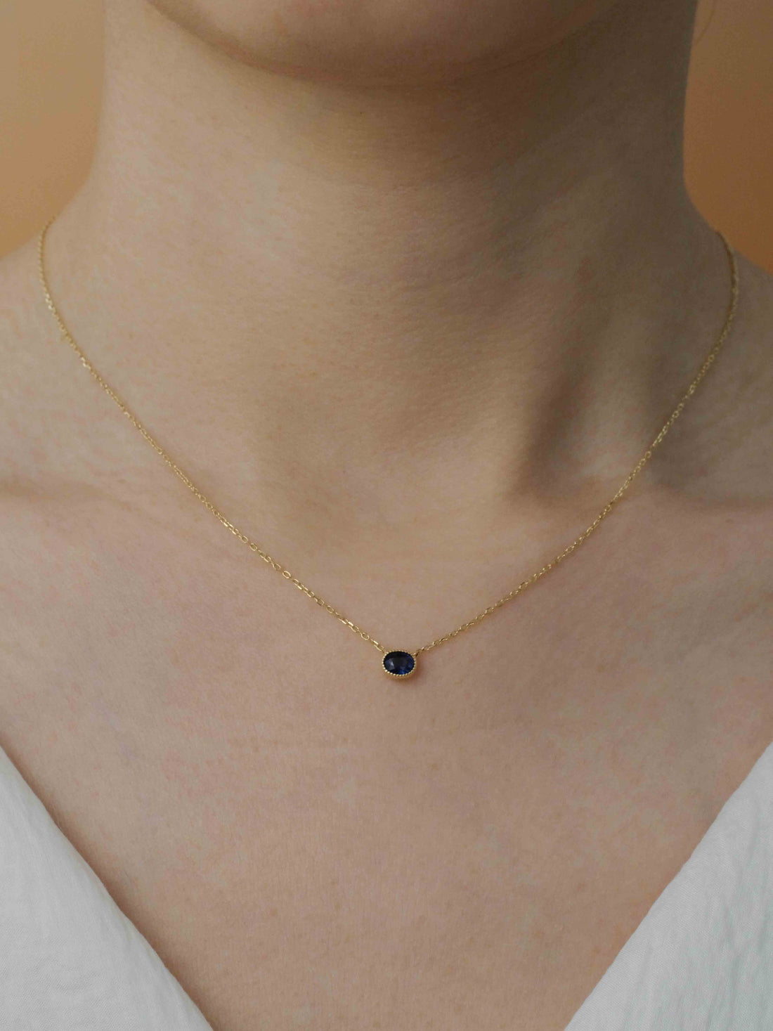 Oval Sapphire Necklace, 18k solid gold