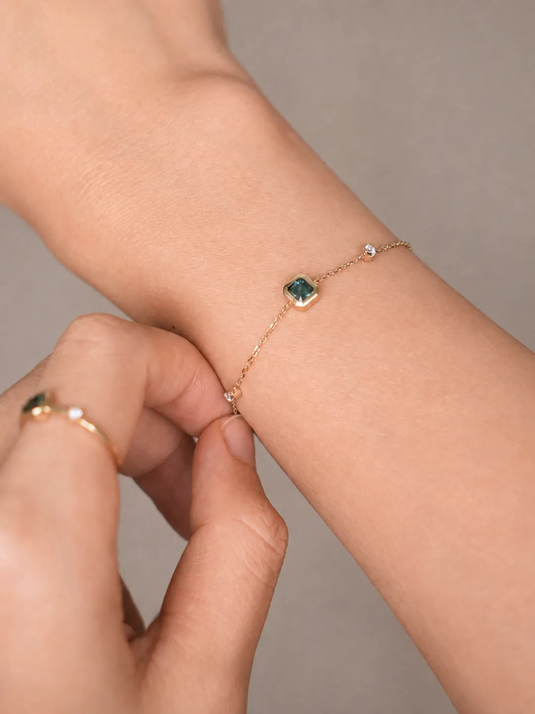 Mira Teal Sapphire Diamond Bracelet